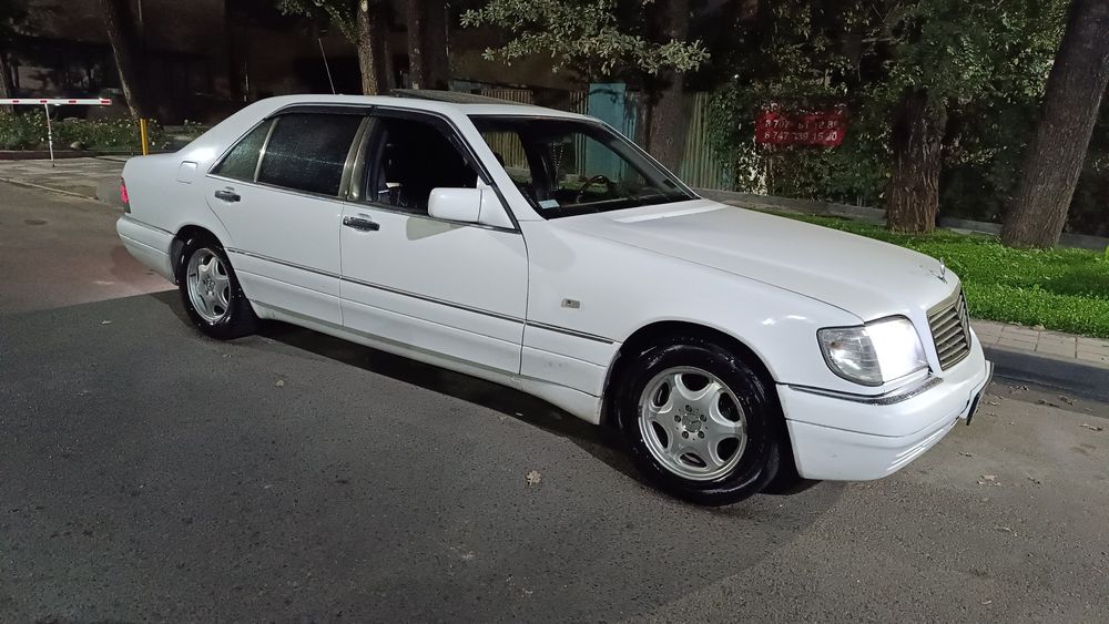 Mercedes Benz W140 S320