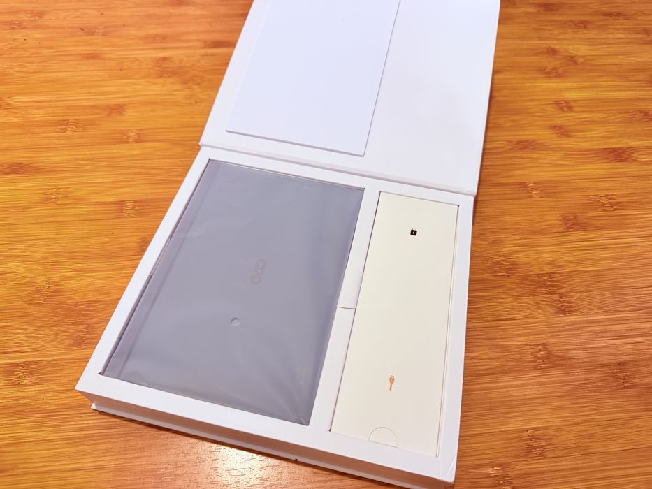 Mini Laptop UMPC GPD Pocket 4 8,8” Gaming AMD AI9 HX370, 32GB DDR5 2TB