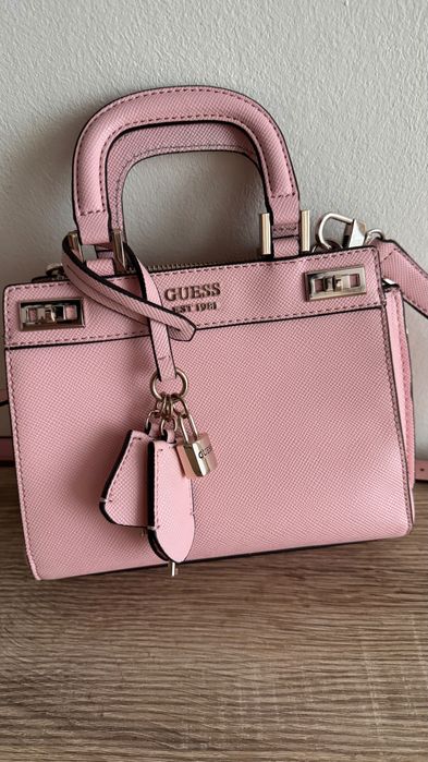 Розова чантичка Guess