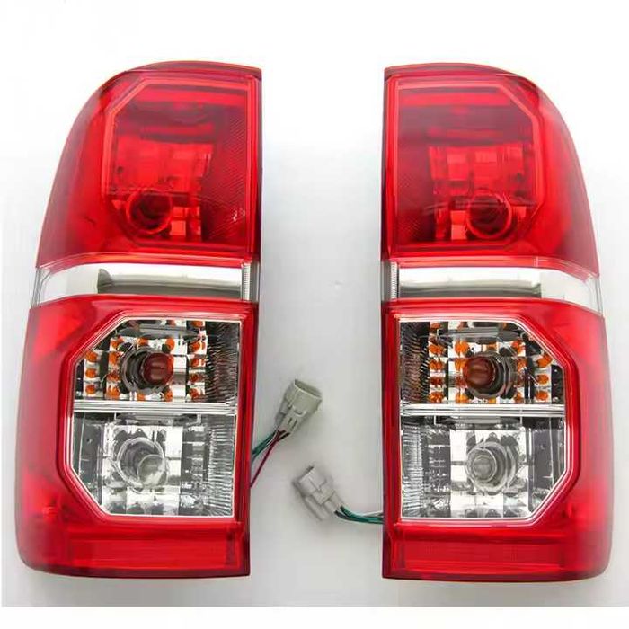 Фонарь на Тойота Хайлукс 12-/ Toyota Hilux 12-