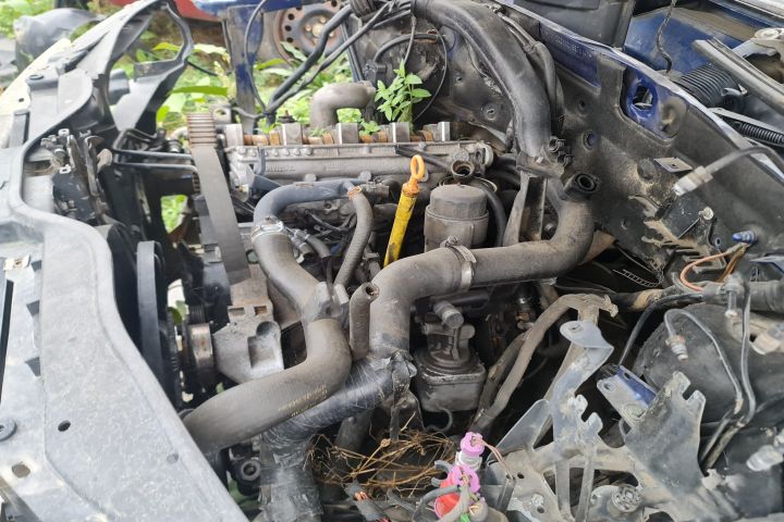 Grila bara fata centru 3B0853651L / 3B0 853 651L Volkswagen VW Passat