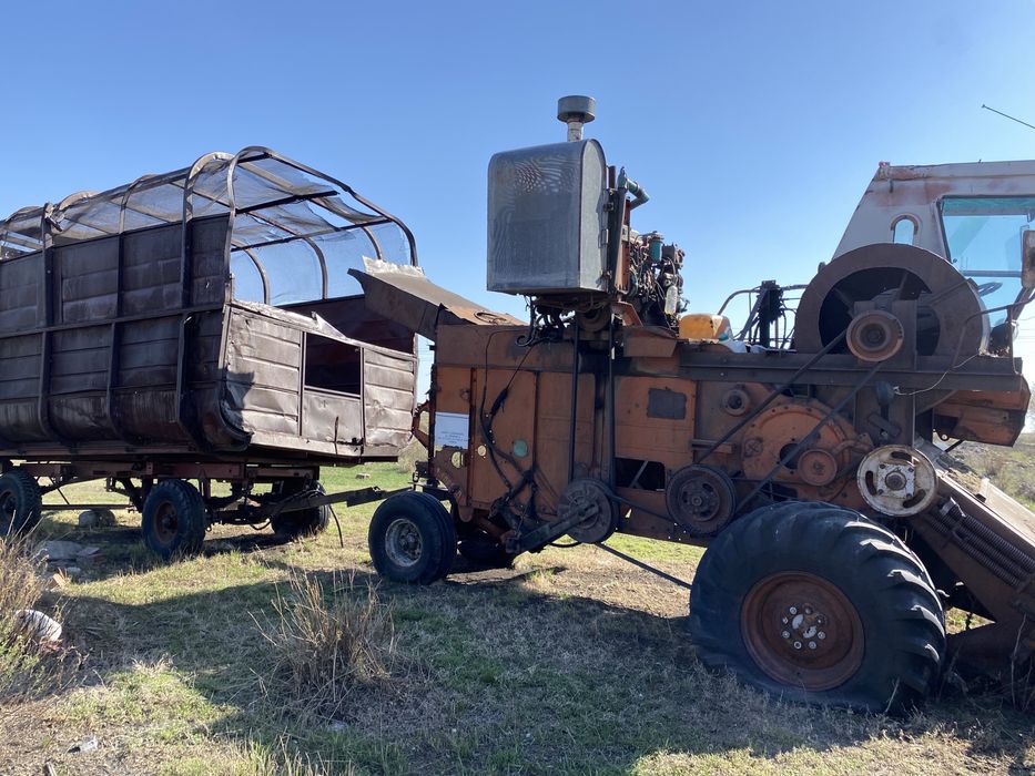 Комбайн Фуражир. Есть торг