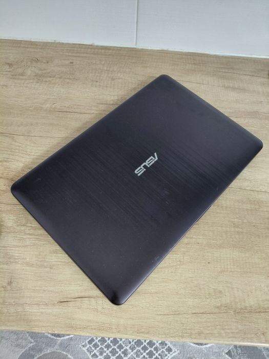 Продам ноутбук Asus Vivobook