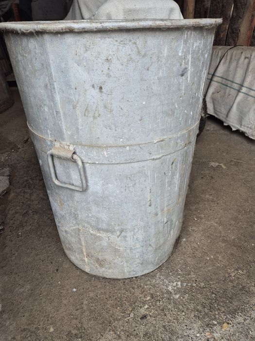 Butoaie din aluminiu cu capac 150L