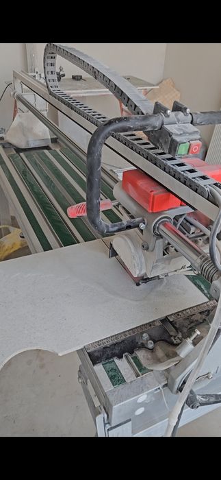 Укладка керамогранита ( кафеля)