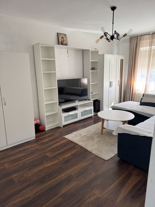 Inchiriez apartament 3 camere Oradea