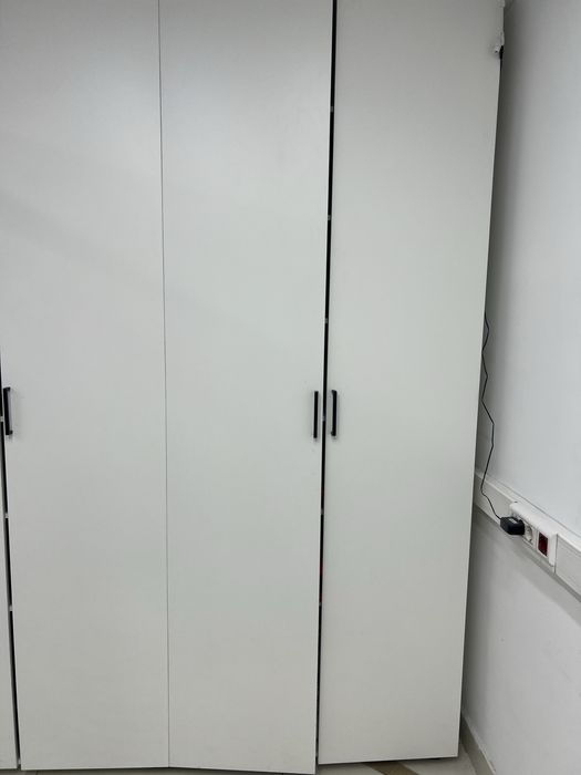 Продается шкаф офисный