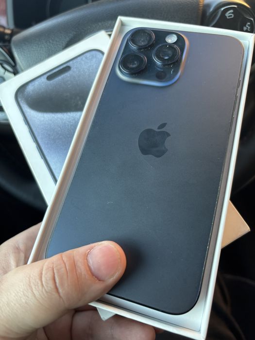 Продам айфон 15 про макс