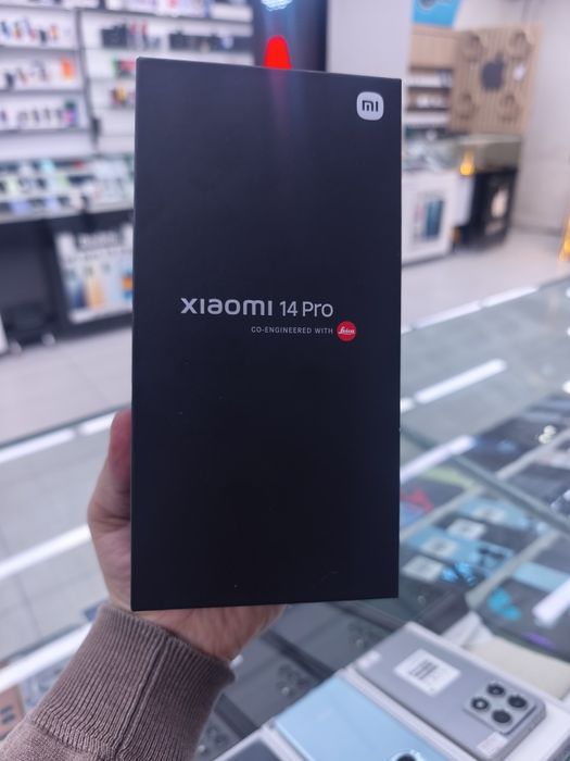 Xiaomi 14 pro 12/256 oq
