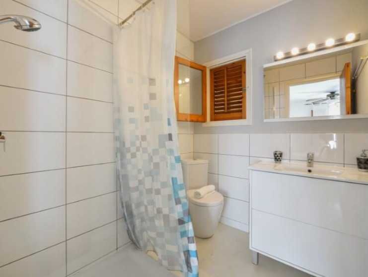 Дава се под наем Едностаен апартамент в Пловдив, Център - 48 кв.м за 150 € - Снимка #2