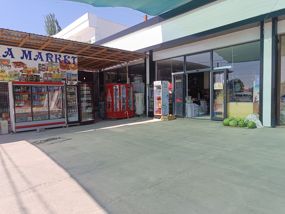 Нотурар бино сотилади Йулни йок,асида