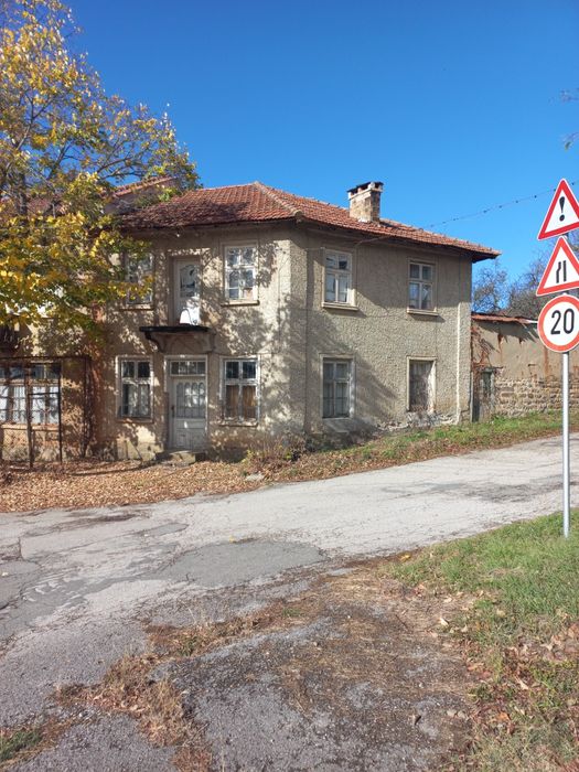 Продава се Къща в Ловеч, Червен бряг - 130 кв.м за 331 €/кв.м - Снимка #2