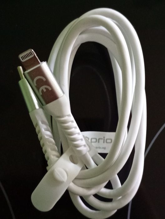 USB кабел за iPhone,iPad и iPod. Нов!