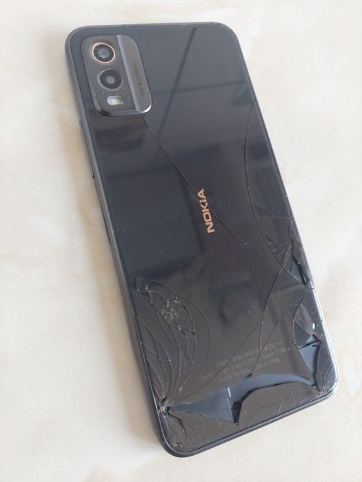 [c32] Vând Nokia C32 perfect funcțional dar spart pe spate /poze reale