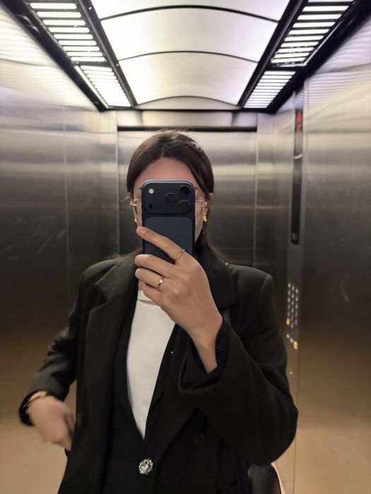 Продам айфон 17 про 256 гб