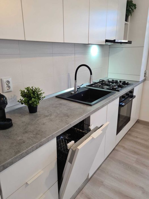 Inchiriere apartament 2 camere + parcare privata | Subcetate City |