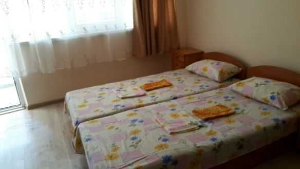 Дава се под наем Двустаен апартамент в Бургас, Център - 50 кв.м за 150 € - Снимка #11