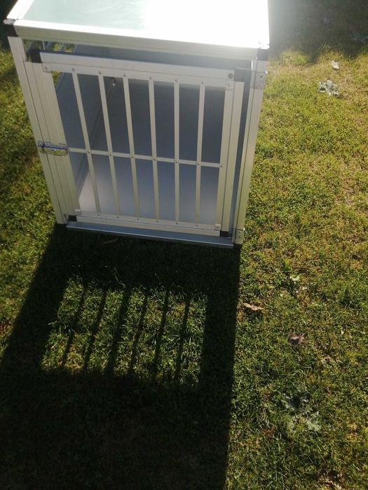 Кучешка колиба - къщичка Алуминиева