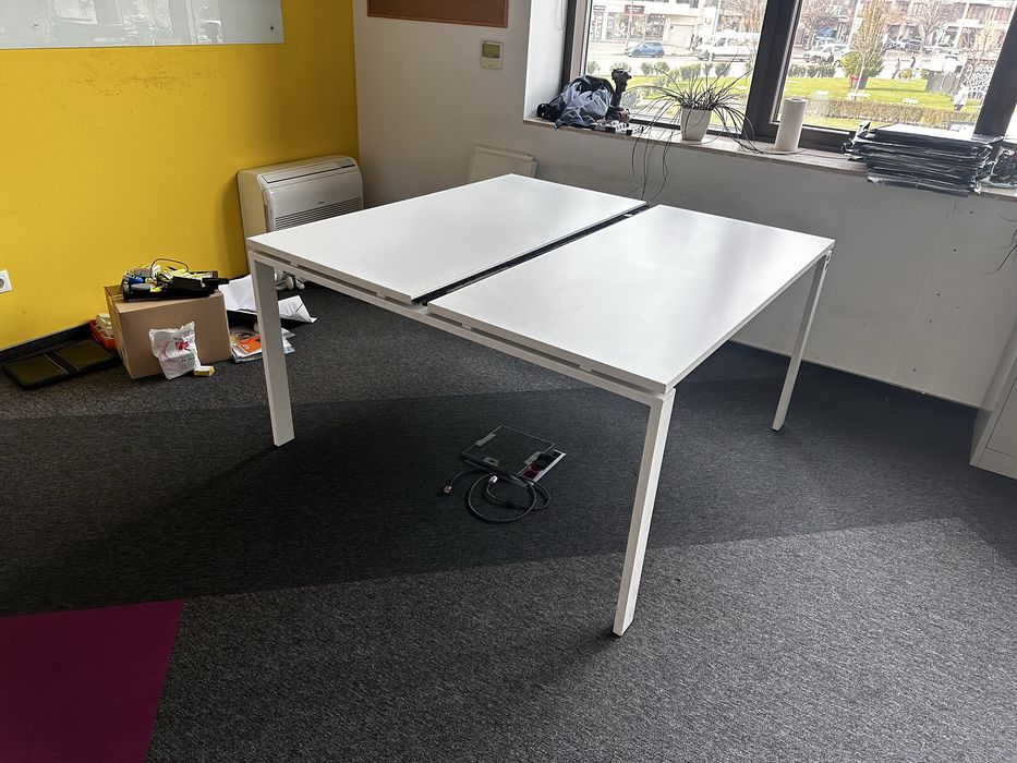 Офис бюро ORT – 140×140×75 см, висок клас