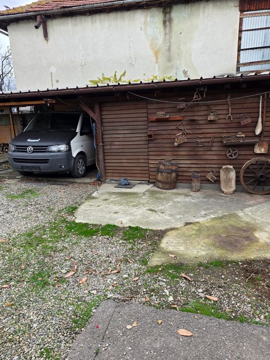 Vând schimb casă  în Tg-Jiu  semicentral