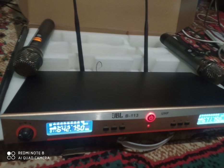 Mikrafon JBL holati zur