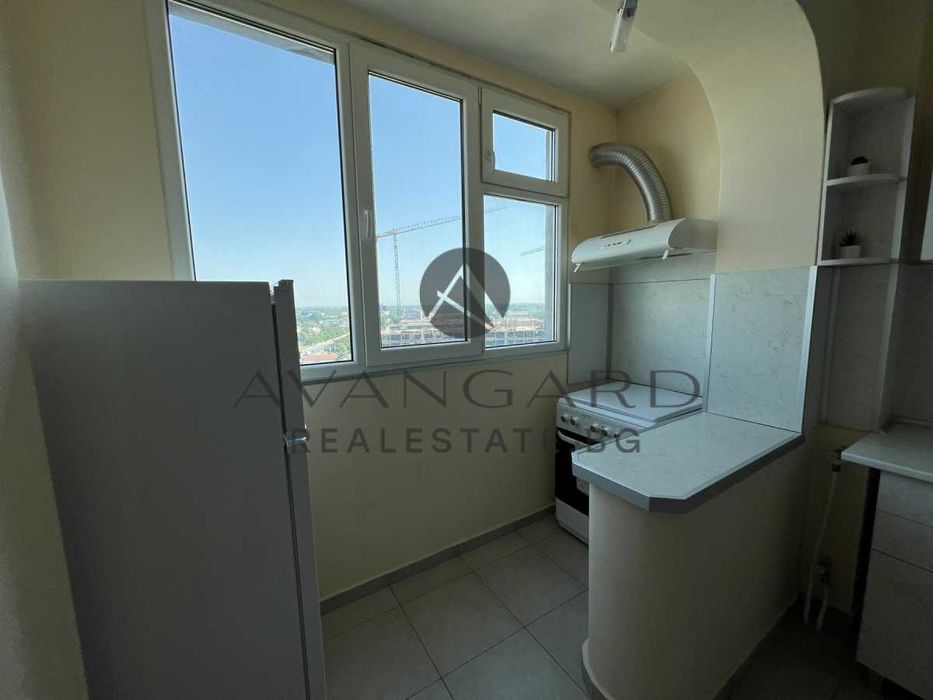 Продава се Тристаен апартамент в Пловдив, Кършияка - 85 кв.м за 1942 €/кв.м - Снимка #4