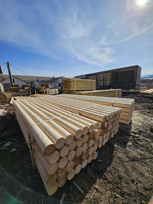 Stalpi din Lemn Calibrat Tratat sau Natur cu Livrare Oriunde in Tara!
