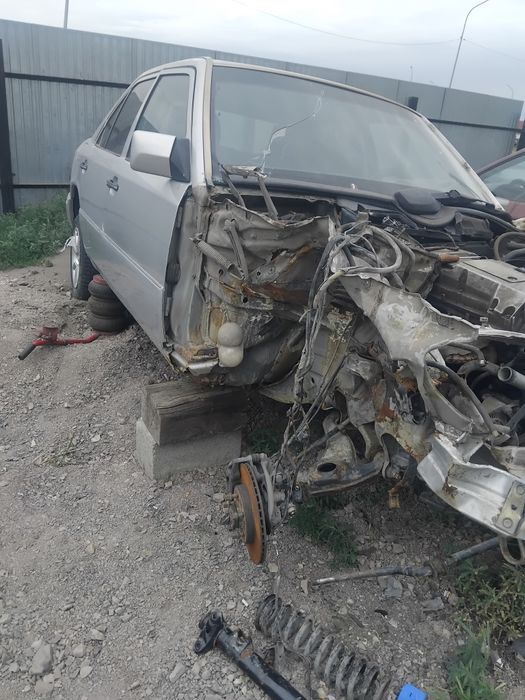 Мерседес 124 по запчастям