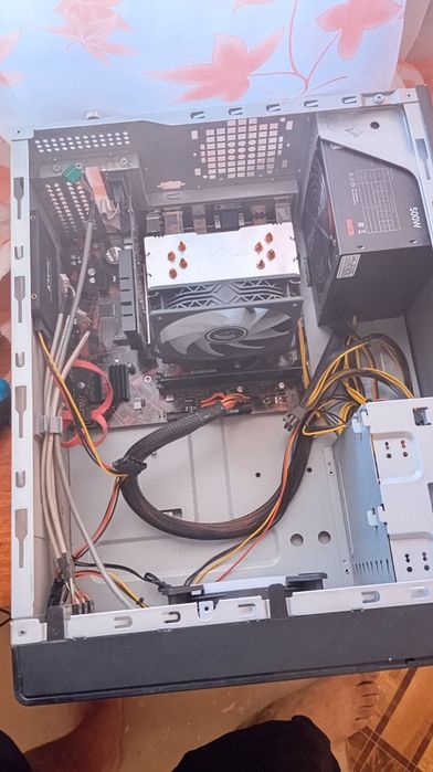 Kompyuter i3 10f