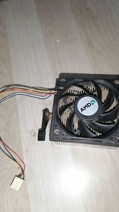 Vând piese pentru PC