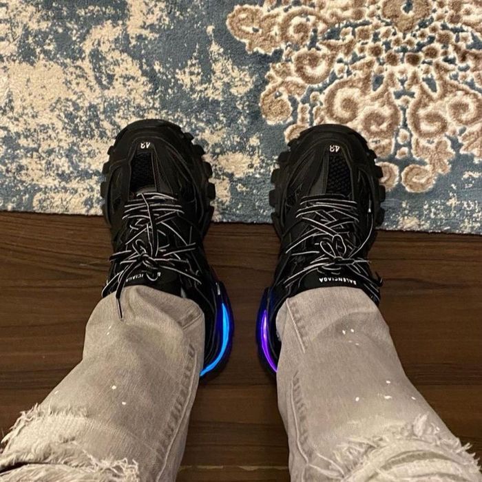 Balenciaga track led
