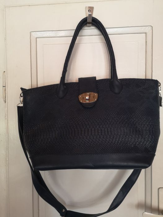 Продавам дамски чанти