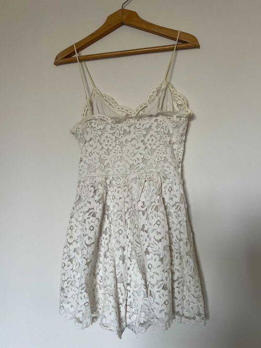 Бели Дамски Рокли/Гащеризон