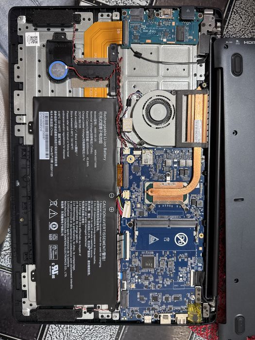 Reparații PC & Console | Build-uri Gaming | Mentenanță Completă