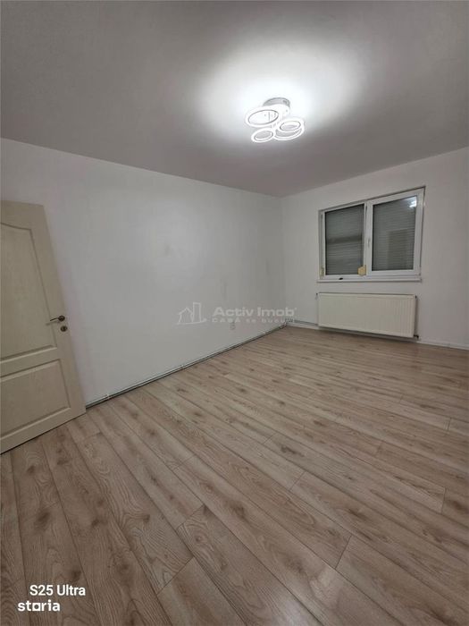 Vanzare sau SCHIMB, 3 camere, RENOVAT, Micro 9 — fotografia 3