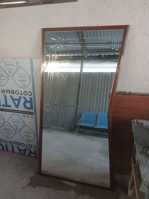 Зеркало настенный