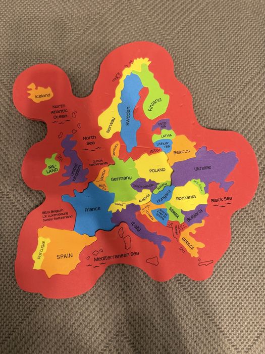 Harta si steaguri Mapology
