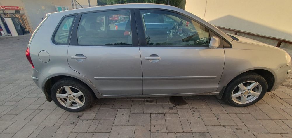 Volkswagen Polo 9N – 1.2 benzină, 2008, 166.000 km

Vând VW Polo 9N, m