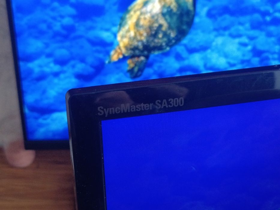 Монитор 23 диагональ Samsung SA300