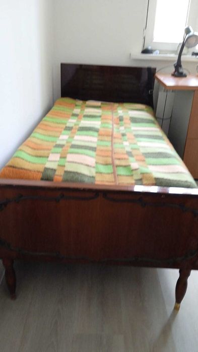 Продам кровать односпальную