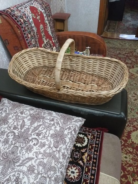 Корзина плетёная. Большая.