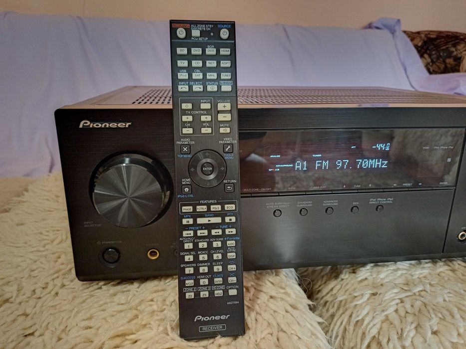 Продавам ресйвър PIONEER