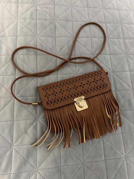 Дамски чанти различни цветове