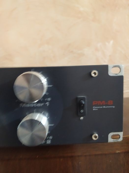 Сумматор  СРОЧНО !!! 8 канала SM pro audio