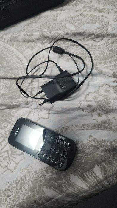 Telwfon Nokia 105