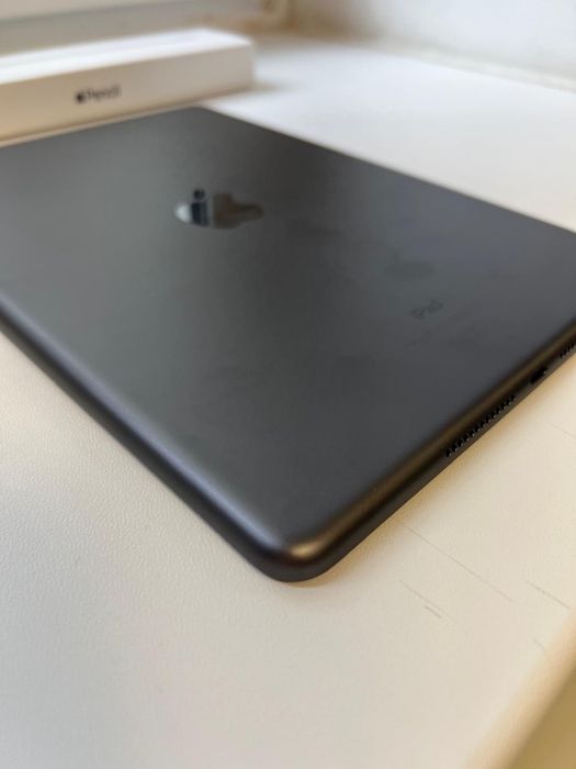 Vand iPad 9 [2021] ca nou si apple pencil gen 1 [2022], husa cadou