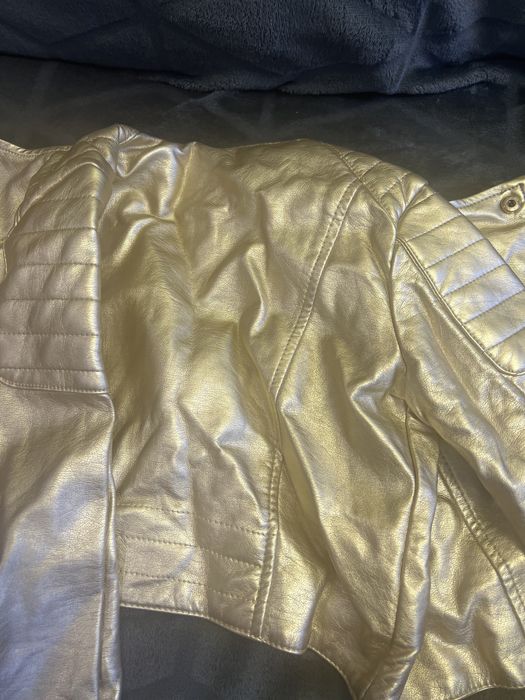 Дъска яке. Кожено, златно