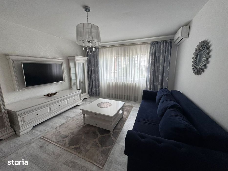Proprietar - Vand apartament 3 camere, decomandat, metrou Mihai Bravu — fotografia 1