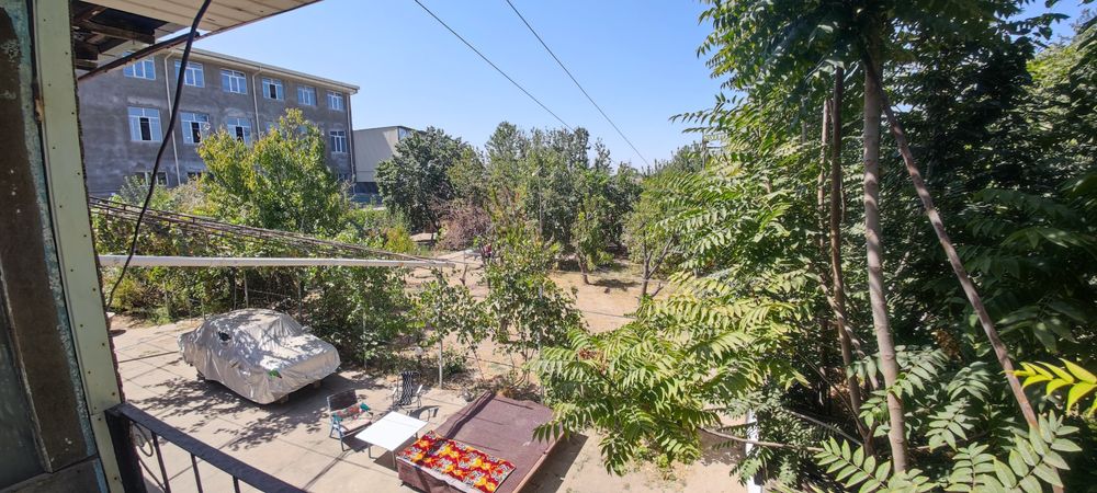 Дом продаётся в промзоне