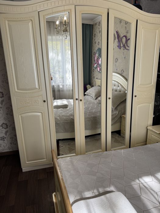 Спальный гарнитур Венера 5д